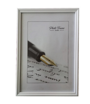 *210х300мм шир.15мм Рама пластикова зі склом багет н/кругл."33 Amigos" БІЛА